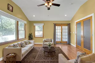 33 Pittoni Dr, Commack, NY 11725 - Photo 29