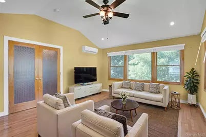 33 Pittoni Drive, Commack, NY 11725 - Photo 27