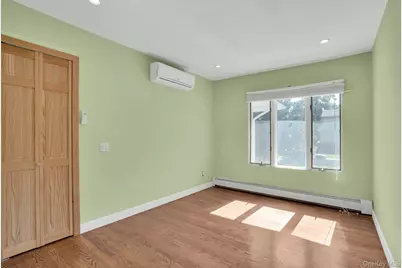 33 Pittoni Drive, Commack, NY 11725 - Photo 33