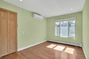 33 Pittoni Dr, Commack, NY 11725 - Photo 33