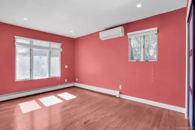 33 Pittoni Drive, Commack, NY 11725 - Photo 35