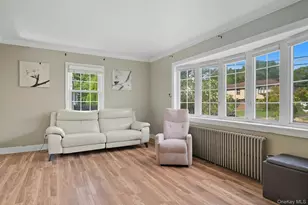 3208 Linden St, Wantagh, NY 11793 - Photo 11