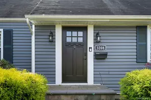 3208 Linden St, Wantagh, NY 11793 - Photo 7