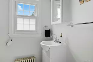 3208 Linden St, Wantagh, NY 11793 - Photo 25