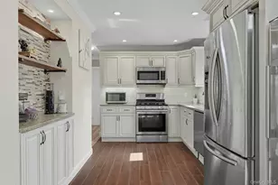 3208 Linden St, Wantagh, NY 11793 - Photo 17