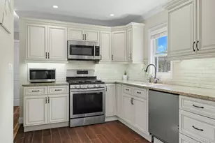 3208 Linden St, Wantagh, NY 11793 - Photo 17