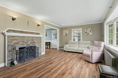 3208 Linden Street, Wantagh, NY 11793 - Photo 9
