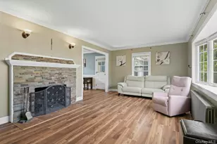3208 Linden St, Wantagh, NY 11793 - Photo 9