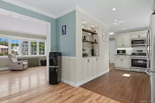 3208 Linden St, Wantagh, NY 11793 - Photo 15