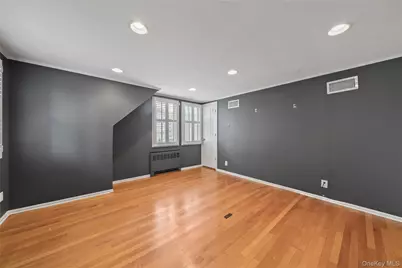 94 Charles Avenue, Massapequa Park, NY 11762 - Photo 19