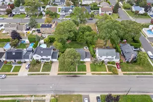 94 Charles Ave, Massapequa Park, NY 11762 - Photo 35