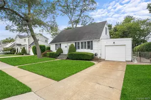 94 Charles Ave, Massapequa Park, NY 11762 - Photo 3