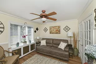 109 W 21st St, Huntington Station, NY 11746 - Photo 17