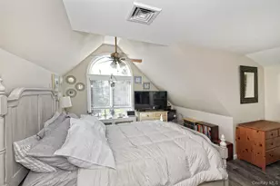 109 W 21st St, Huntington Station, NY 11746 - Photo 25