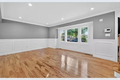 1098 Russell Street, Franklin Square, NY 11010 - Photo 23