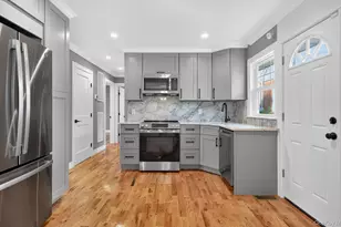 1098 Russell St, Franklin Square, NY 11010 - Photo 15