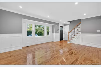 1098 Russell Street, Franklin Square, NY 11010 - Photo 11