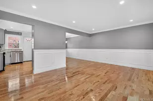 1098 Russell St, Franklin Square, NY 11010 - Photo 9