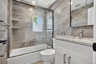 1098 Russell St, Franklin Square, NY 11010 - Photo 27