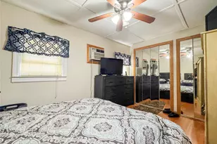 6 Elm Pl, Bronx, NY 10465 - Photo 9