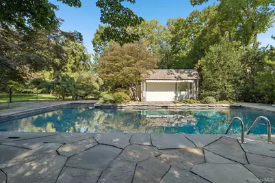 18 Heights Road, Manhasset, NY 11030 - Photo 23