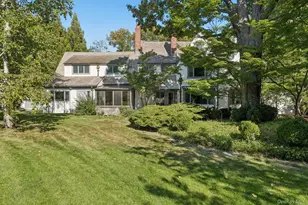 18 Heights Rd, Manhasset, NY 11030 - Photo 25