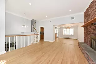 108 Block Blvd, Massapequa, NY 11762 - Photo 9