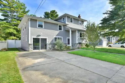 108 Block Boulevard, Massapequa, NY 11762 - Photo 3