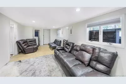 12 Roosevelt Avenue, Greenlawn, NY 11740 - Photo 11