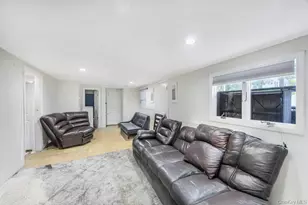 12 Roosevelt Ave, Greenlawn, NY 11740 - Photo 11