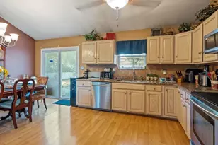 15 New York Ave, Bay Shore, NY 11706 - Photo 7