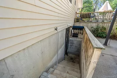 15 New York Avenue, Bay Shore, NY 11706 - Photo 15