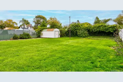 225 Cherry Street, Farmingdale, NY 11735 - Photo 11