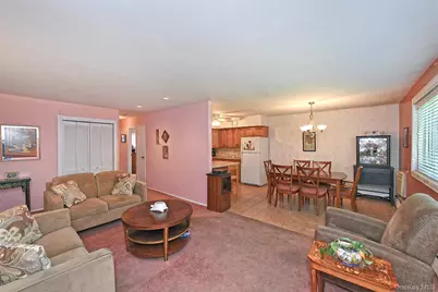 400 Fulton Street #8A, Farmingdale, NY 11735 - Photo 5