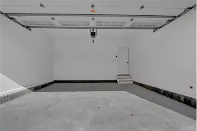 1540 Spring Street, East Meadow, NY 11554 - Photo 31