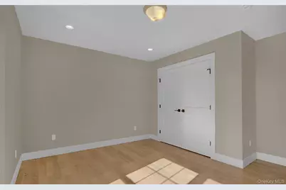 1540 Spring Street, East Meadow, NY 11554 - Photo 19