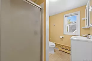 109 Laurel St, Patchogue, NY 11772 - Photo 29