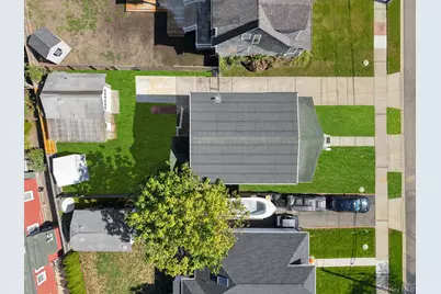 109 Laurel Street, Patchogue, NY 11772 - Photo 33