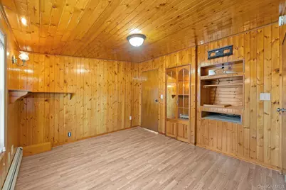 109 Laurel Street, Patchogue, NY 11772 - Photo 21