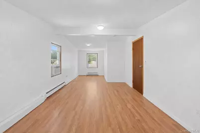 109 Laurel Street, Patchogue, NY 11772 - Photo 25