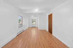 109 Laurel St, Patchogue, NY 11772 - Photo 25