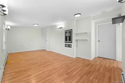 109 Laurel Street, Patchogue, NY 11772 - Photo 23