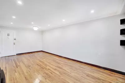 141-30 84 Road #5E, Briarwood, NY 11435 - Photo 5