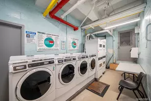 141-30 84th Rd, Briarwood, NY 11435 - Photo 13