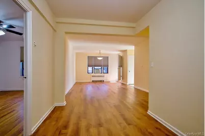 16 N Broadway #5R, White Plains, NY 10601 - Photo 3