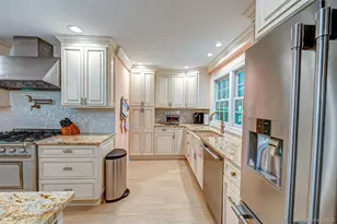 27 Prospect Ave, Sea Cliff, NY 11579 - Photo 11