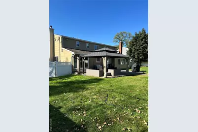 209 Old Post Drive, Hauppauge, NY 11788 - Photo 29