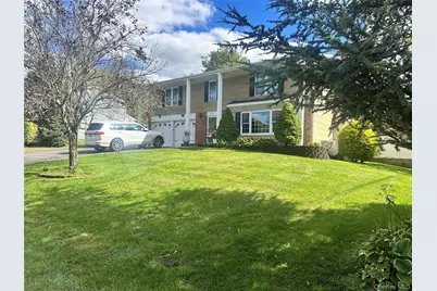 209 Old Post Drive, Hauppauge, NY 11788 - Photo 33