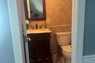 209 Old Post Dr, Hauppauge, NY 11788 - Photo 15