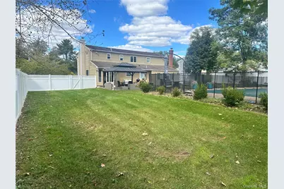 209 Old Post Drive, Hauppauge, NY 11788 - Photo 31